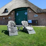Διαμέρισμα Knutzenswarft - Leuchtturm Westerhever